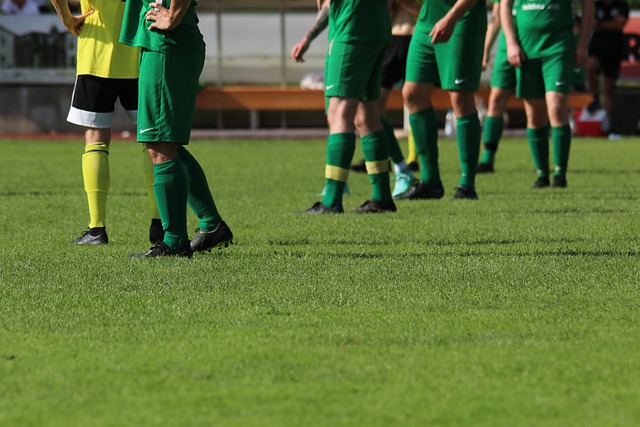 西甲第27輪皇家馬德裏6-0巴拉多利德 本澤馬7分鐘內戴帽！羅德裏戈1射2傳阿森西奧巴斯克斯破門！.